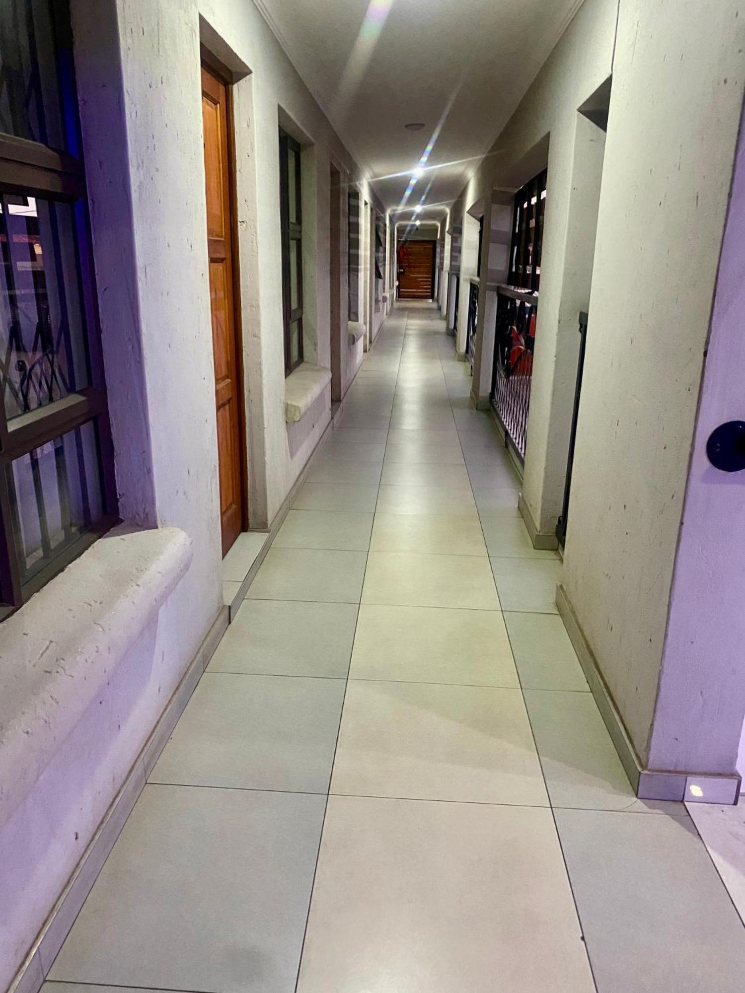 Hotel El Infinito كمبتون بارك المظهر الخارجي الصورة